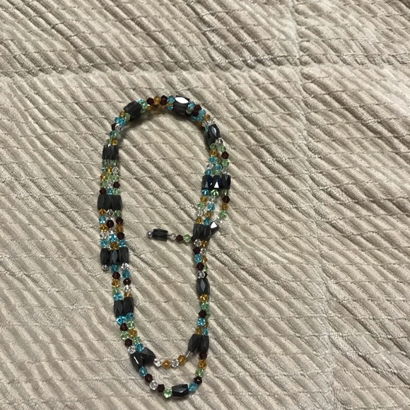 Women’s Magnetic beaded wrap bracelet - Picture 3 of 4